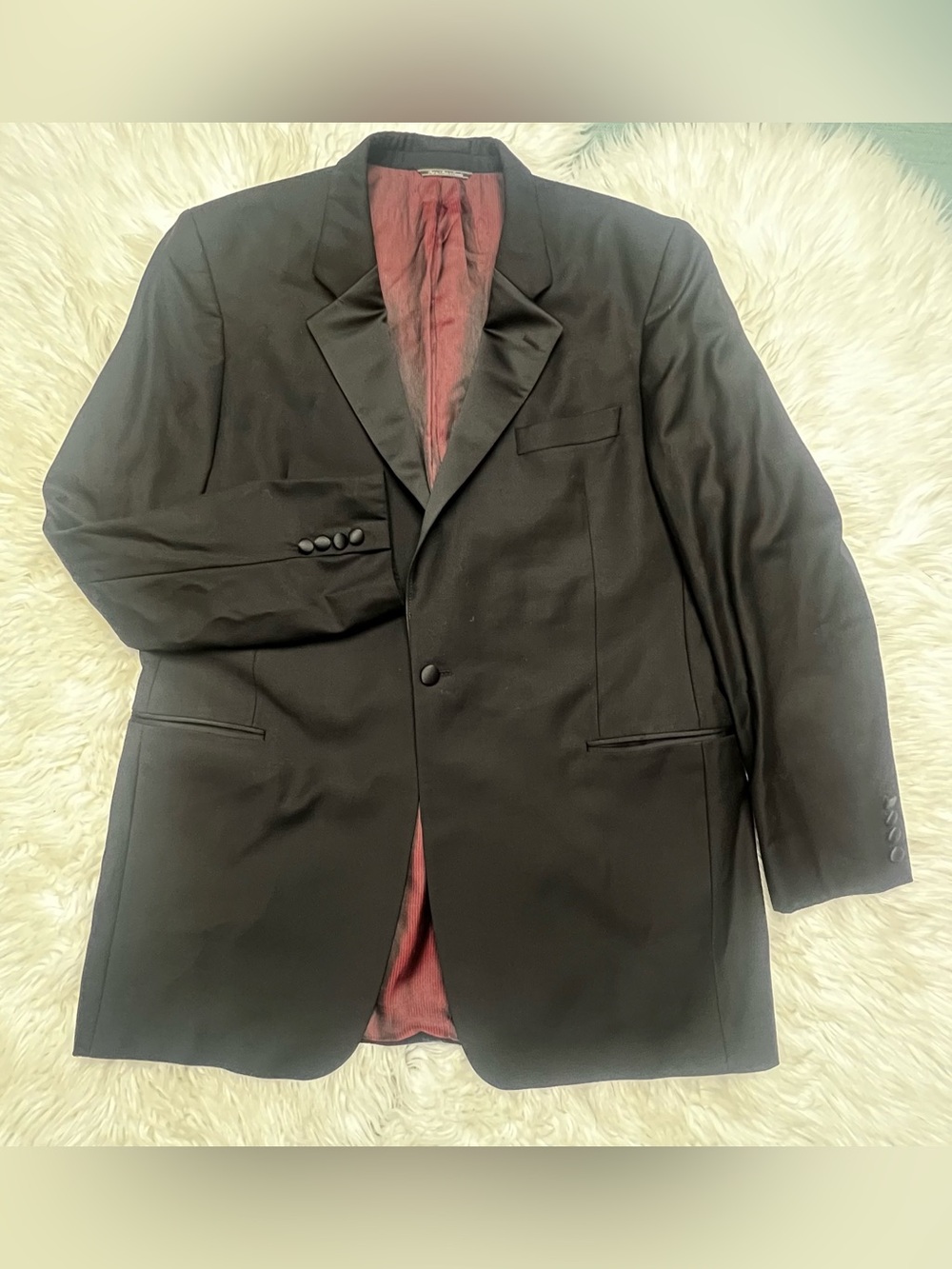 Men's Black Single-Breasted Blazer with Burgundy Lining